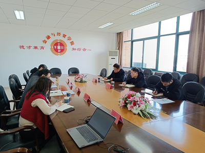 學院副院長張偉飚一行調研金融與經貿學院 深化校地合作，推進經濟貿易咨詢